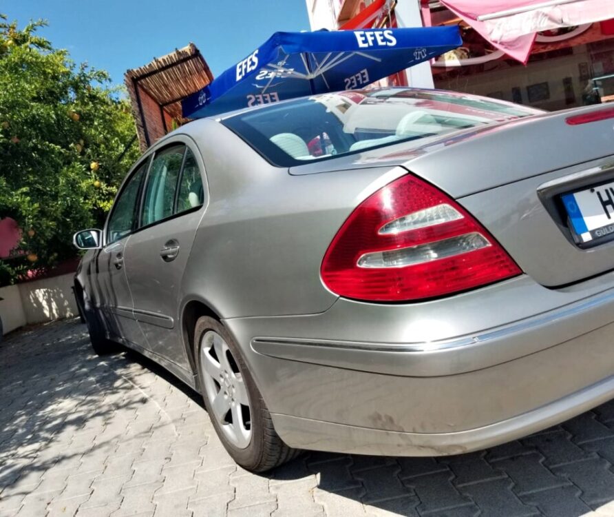 2006 Mercedes-Benz E-Class
