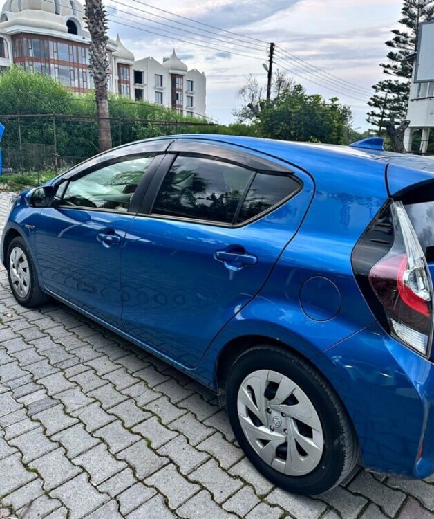 Sahibinden Hibrit Toyota Aqua