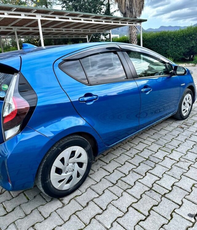 Sahibinden Hibrit Toyota Aqua
