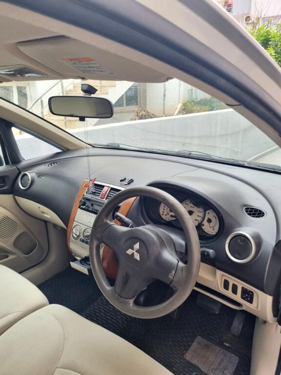 2005 Mitsubishi Colt