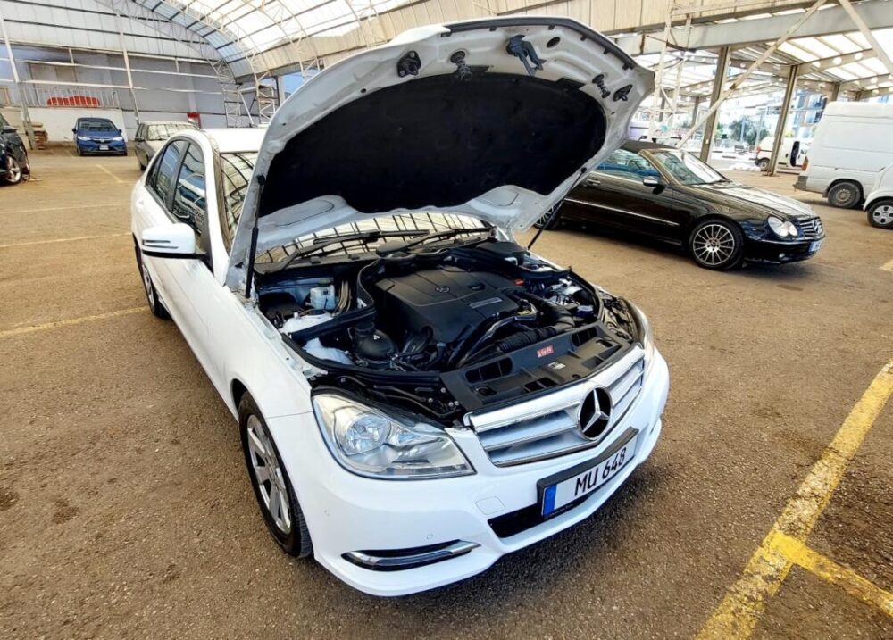 2014 Model Otomatik Mercedes-Benz C180