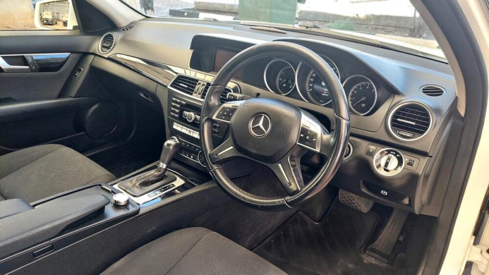 2014 Model Otomatik Mercedes-Benz C180