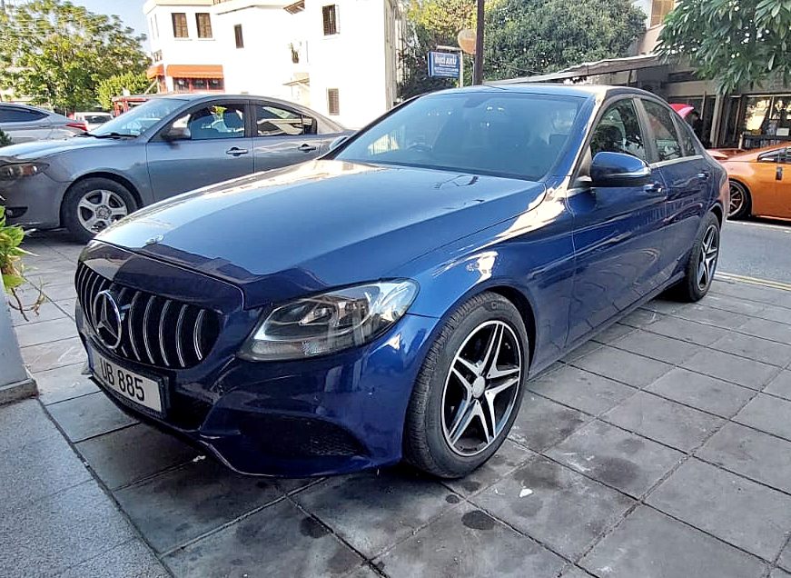 Mercedes-Benz C220d